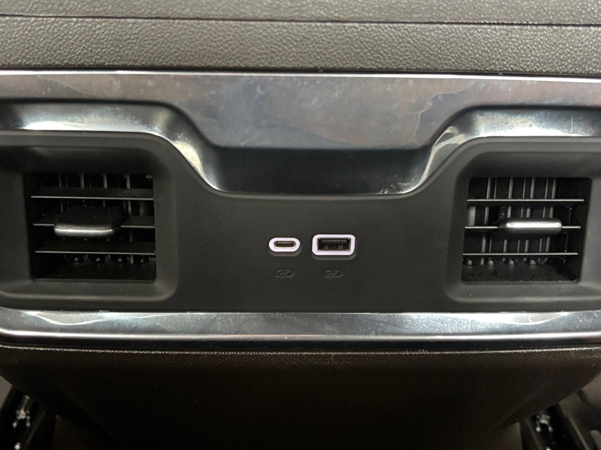 Used 2022 GMC Sierra 1500 SLT w/ SLT Convenience Package RWD image 35