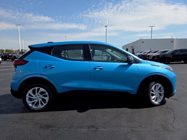 New 2027 Chevrolet Bolt LT w/ Comfort Package FWD image 15