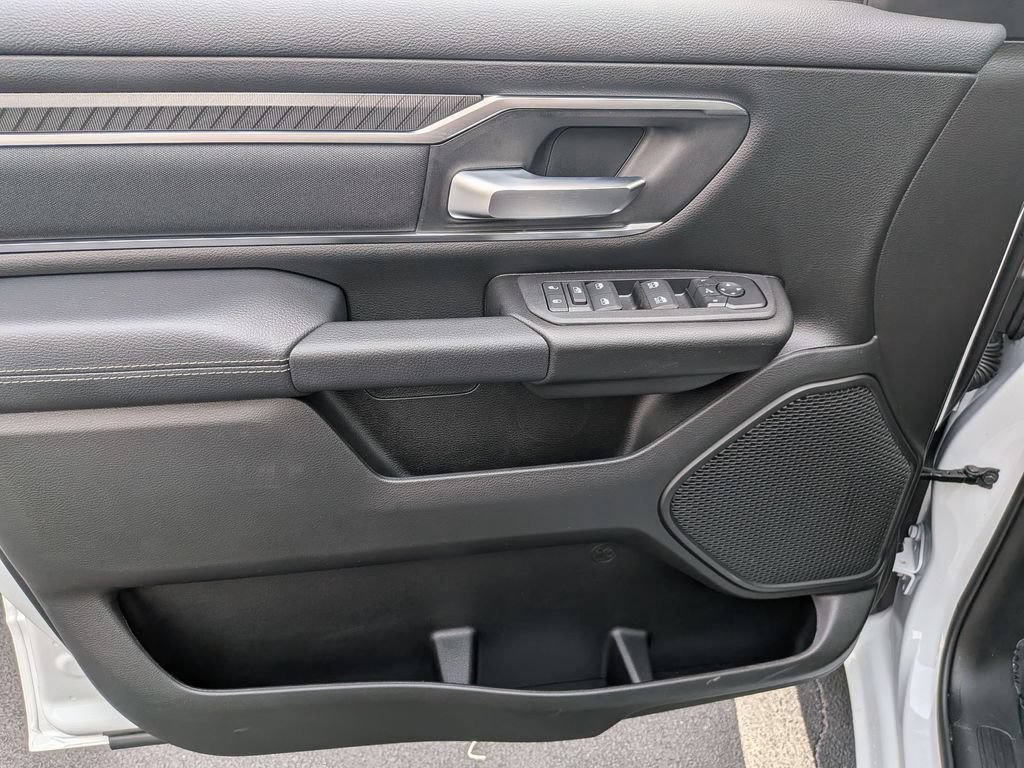 New 2026 RAM 1500 Big Horn AWD/4WD image 10