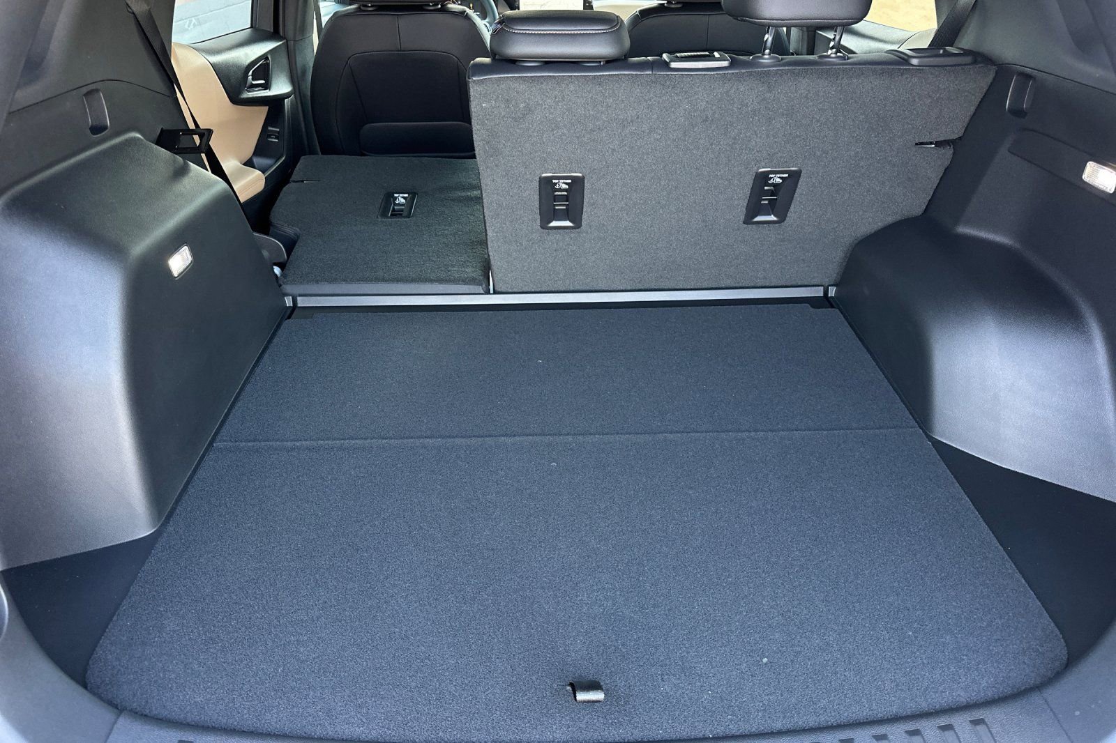 New 2026 Chevrolet Equinox ACTIV w/ Safety and Technology Package image 15