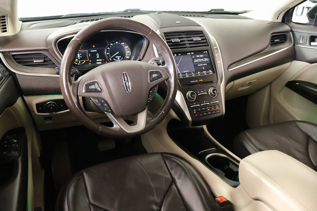 Used 2019 Lincoln MKC Reserve w/ MKC Climate Package image 2