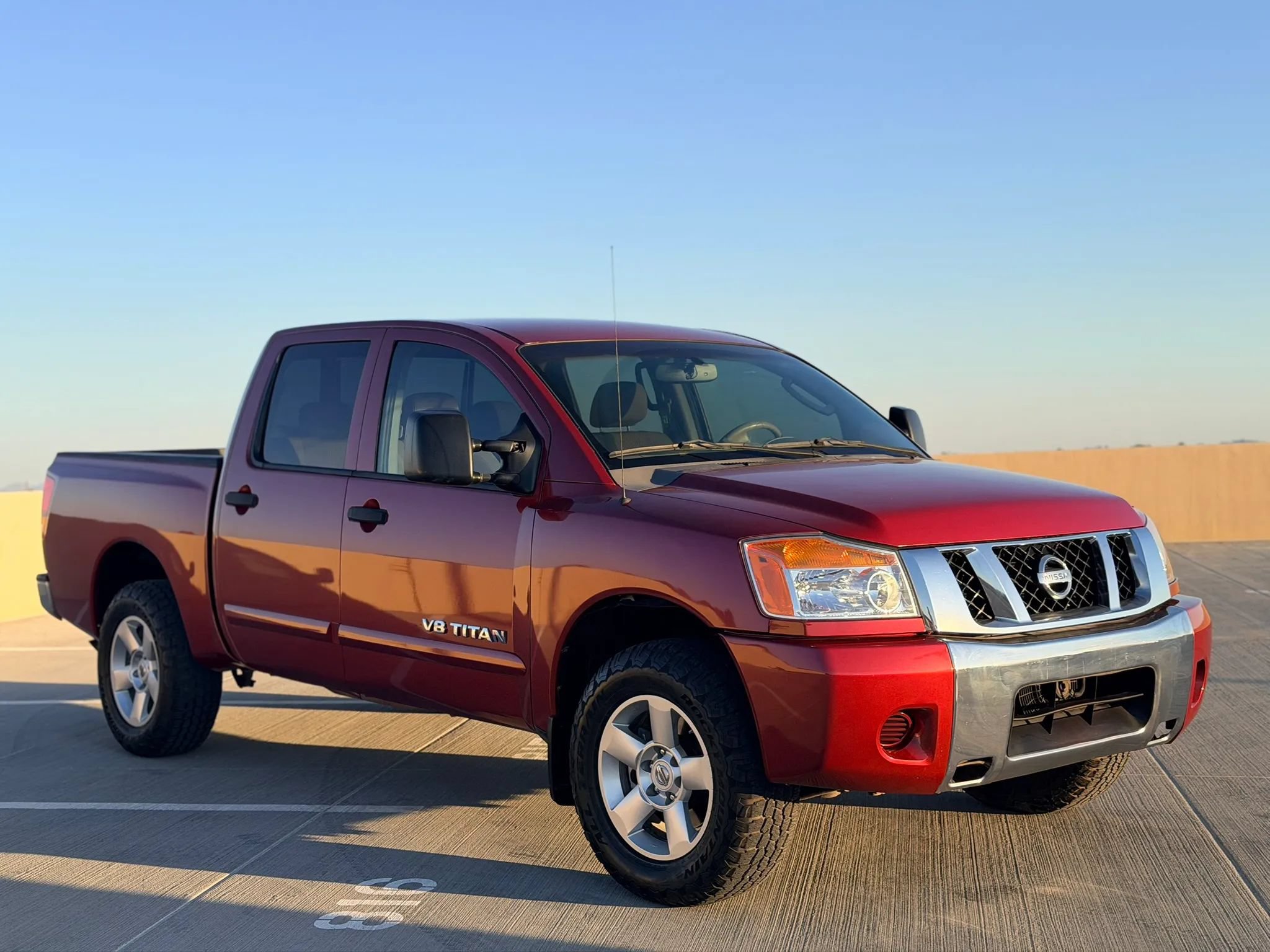 Used 2008 Nissan Titan SE AWD/4WD image 3