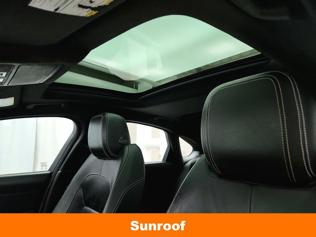 Used 2017 Jaguar XF R-Sport image 13