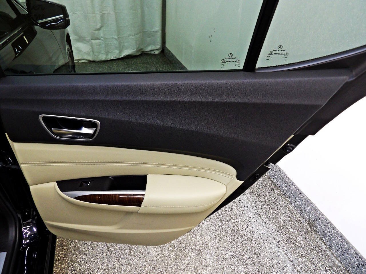 Used 2020 Acura TLX FWD image 12