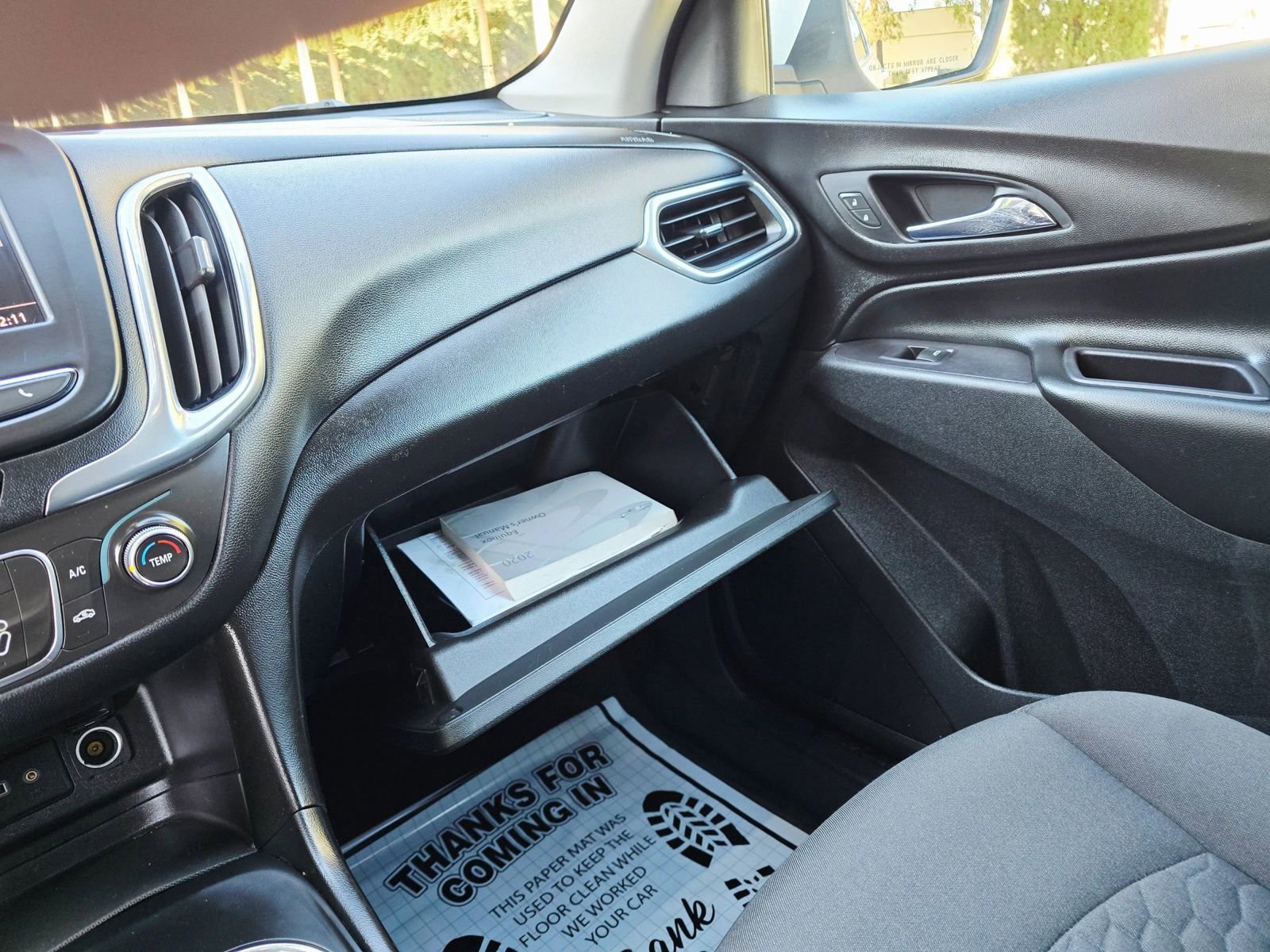 Used 2020 Chevrolet Equinox LT AWD/4WD image 23