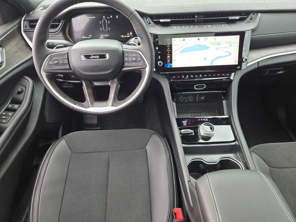 New 2027 Jeep Grand Cherokee L 4WD image 2