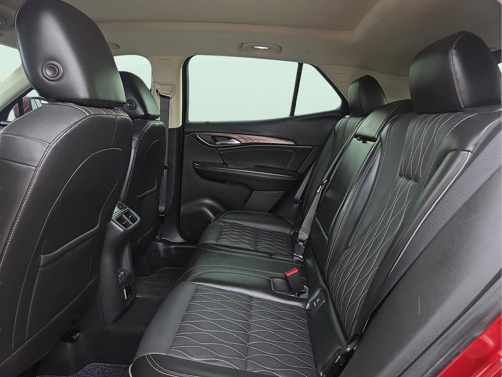 Used 2022 Buick Envision Avenir w/ Safety Package AWD/4WD image 8