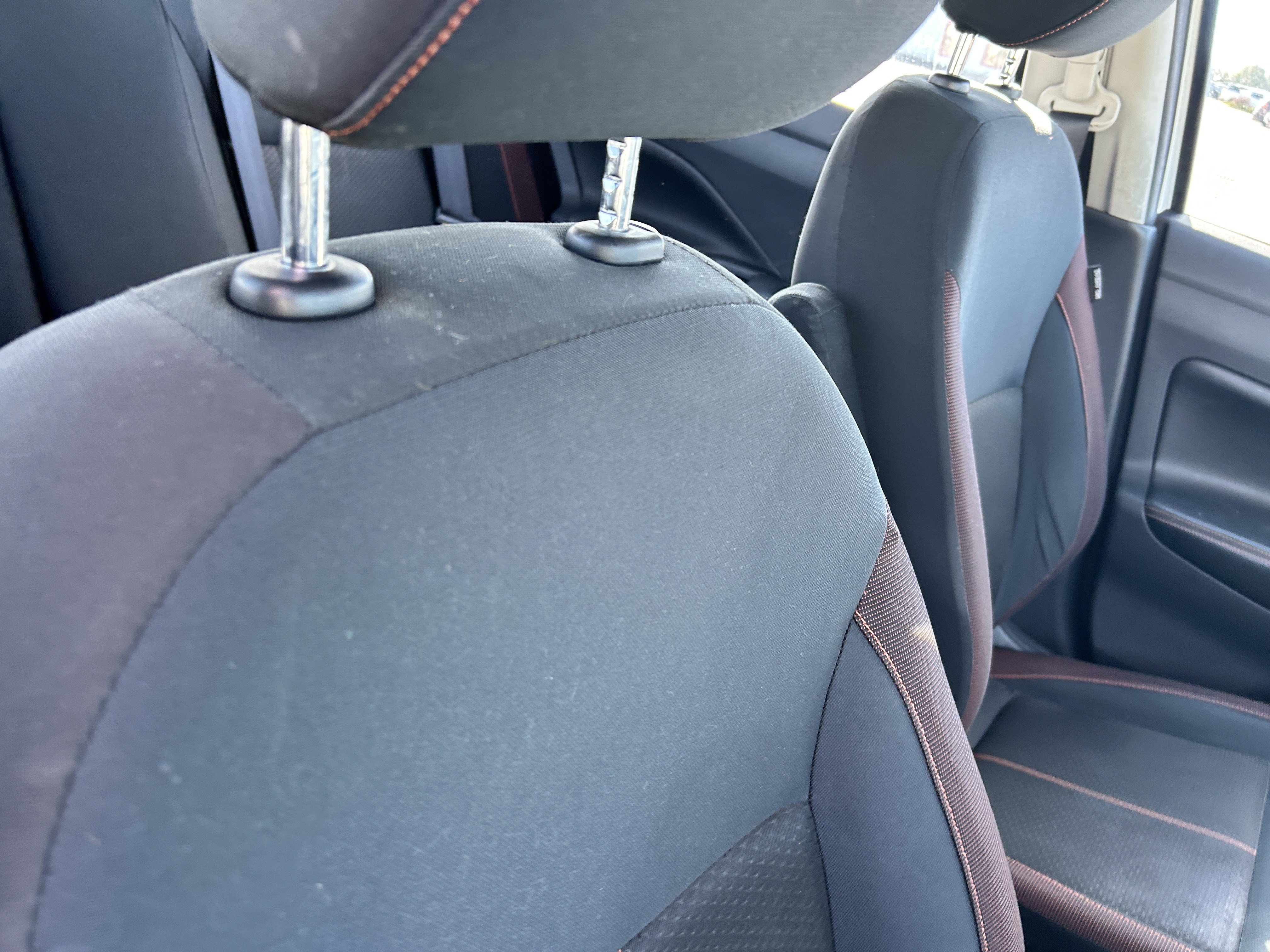 Used 2020 Nissan Versa SR FWD image 14