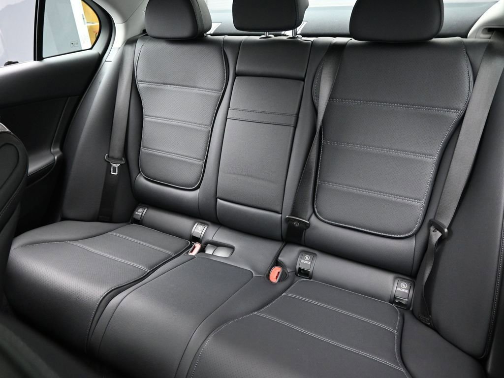 Used 2023 Mercedes-Benz C 300 Sedan image 23