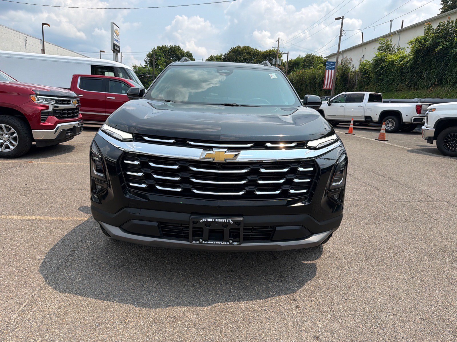 Used 2025 Chevrolet Equinox LT w/ Convenience Package II AWD/4WD image 4