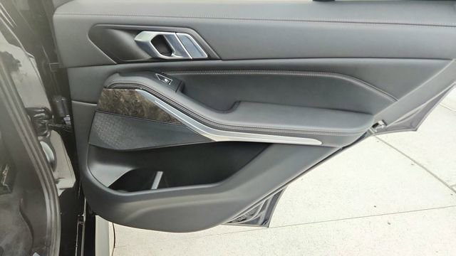 Used 2023 BMW X5 xDrive40i w/ M Sport Package image 29