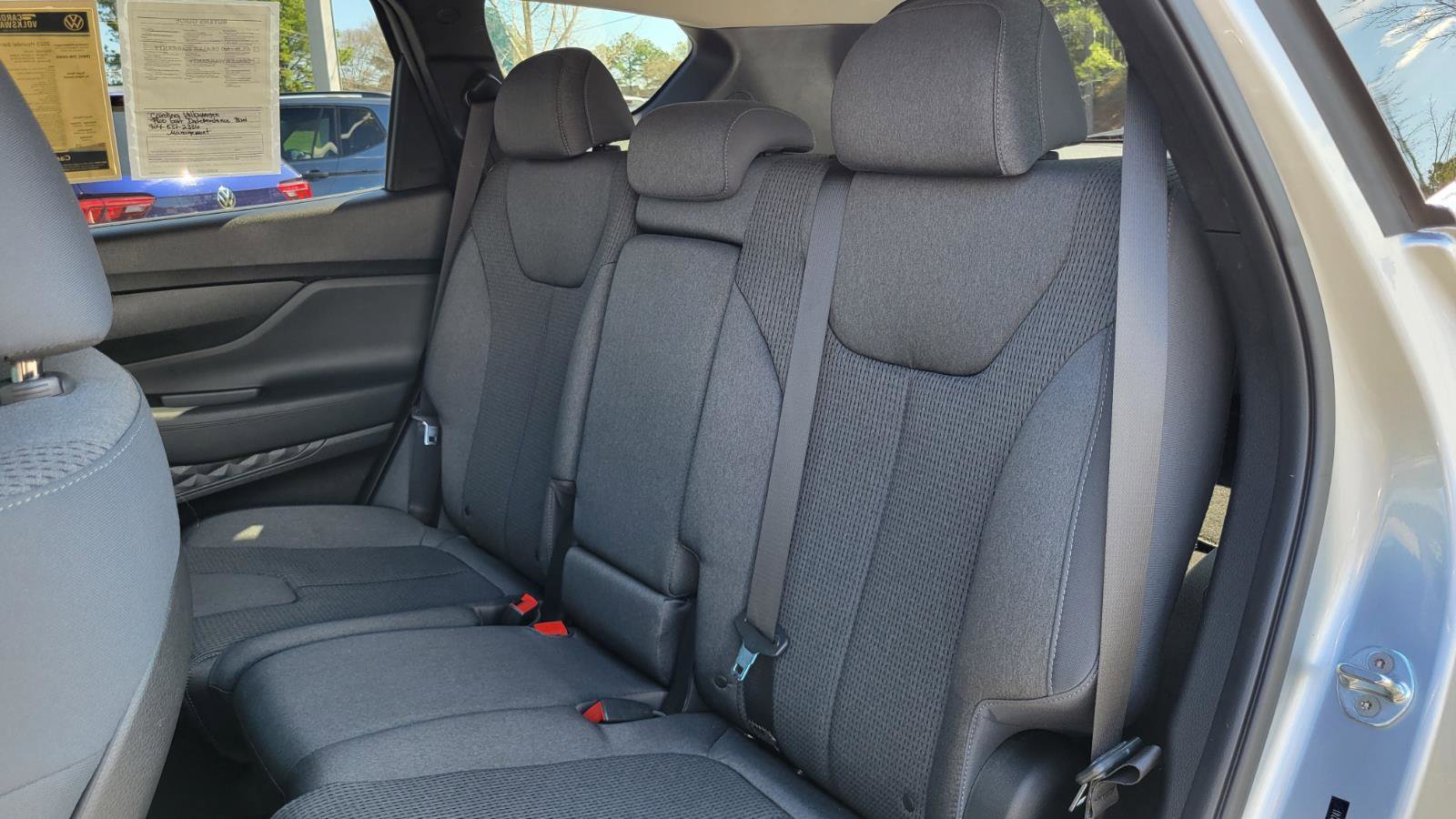 Used 2023 Hyundai Santa Fe SEL w/ Winter Weather Package image 31