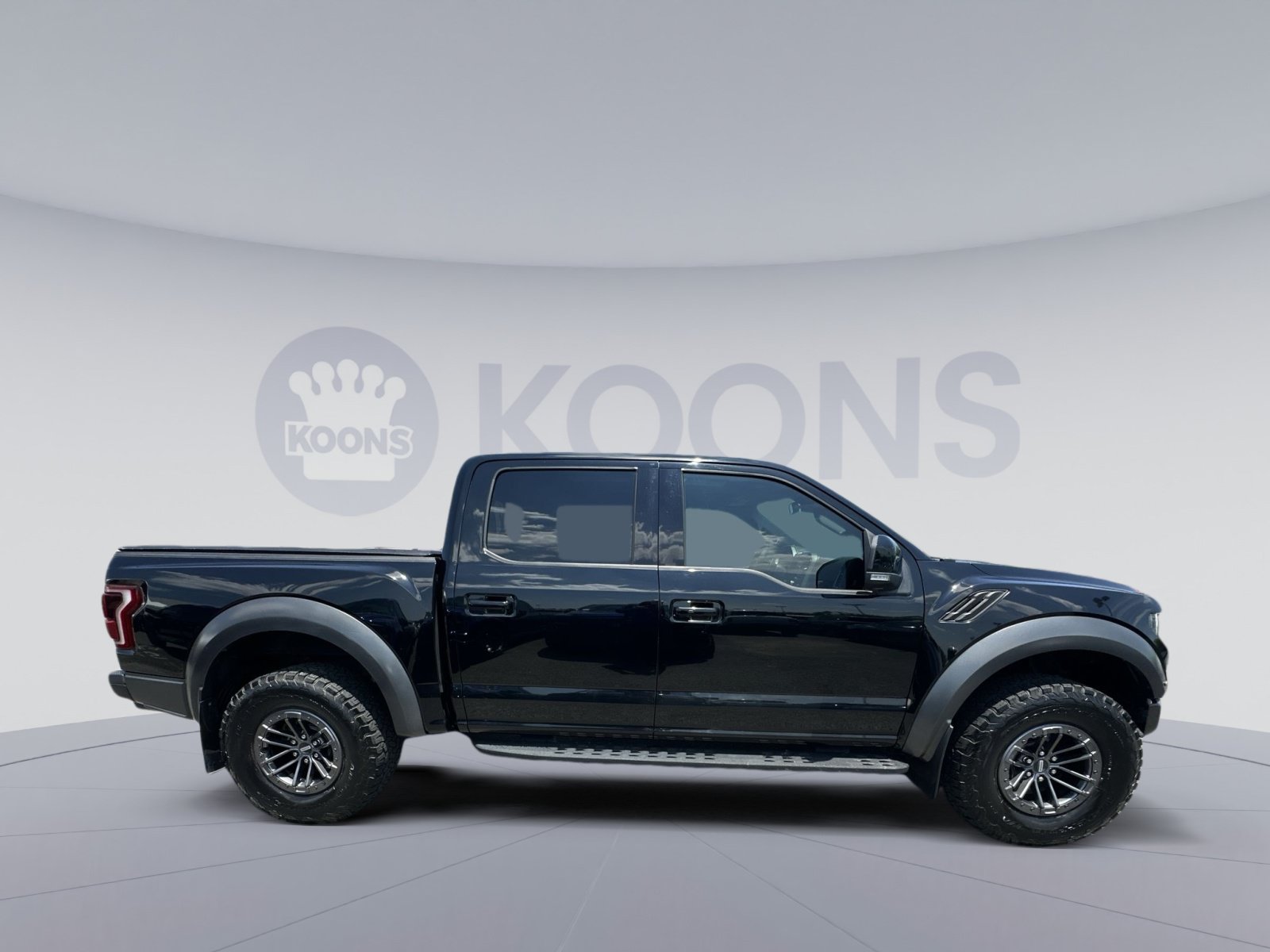 Used 2018 Ford F150 Raptor w/ Equipment Group 802A Luxury AWD/4WD image 17
