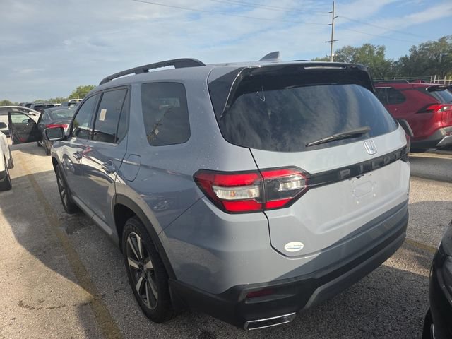 Used 2023 Honda Pilot Touring image 10