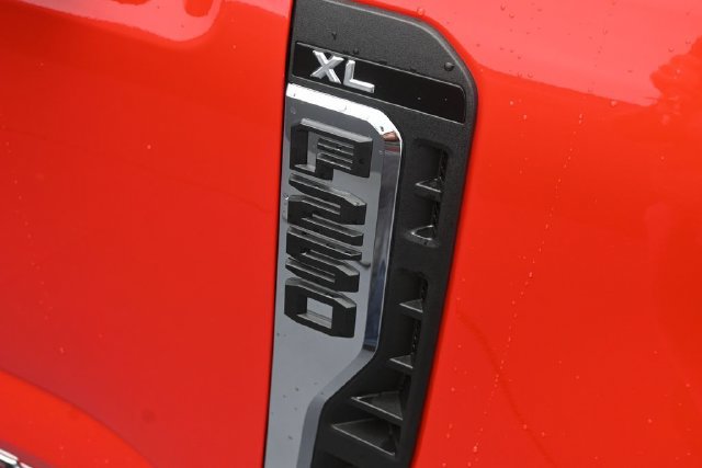 Used 2026 Ford F250 XL w/ XL Chrome Package RWD image 31