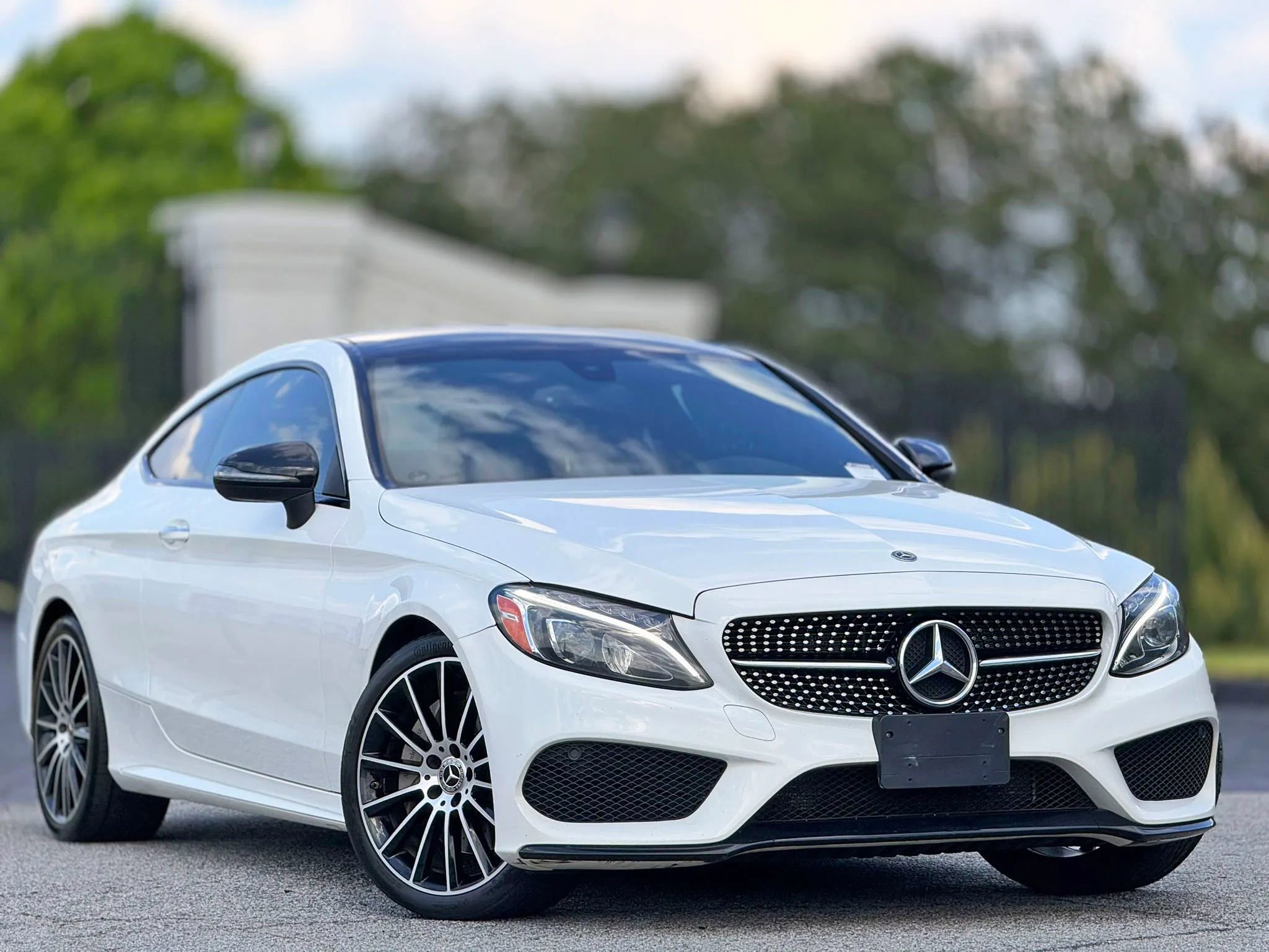 Used 2018 Mercedes-Benz C 300 Coupe image 4