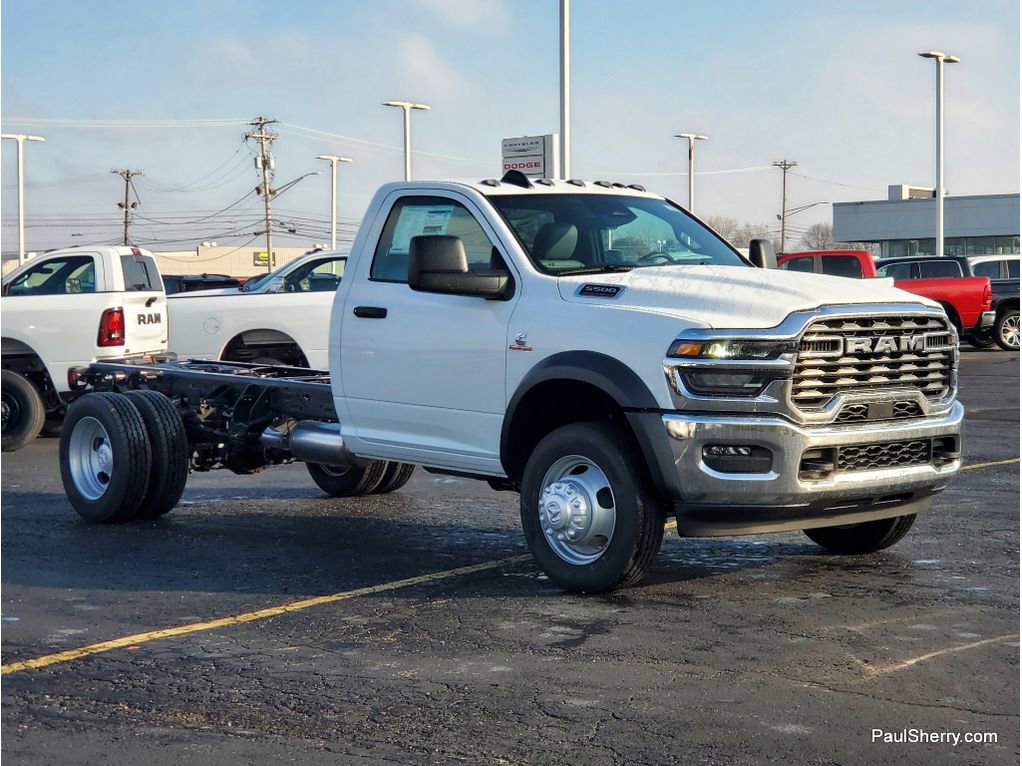 New 2026 RAM 5500 Tradesman w/ Chrome Appearance Group AWD/4WD image 14