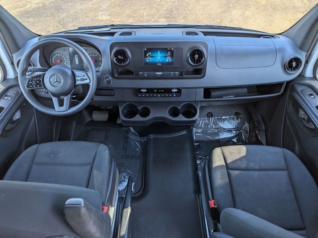 Used 2024 Mercedes-Benz Sprinter 2500 image 17