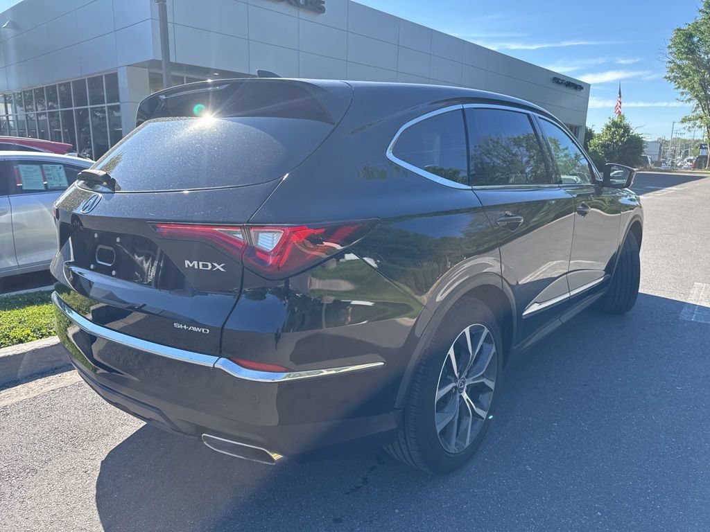 Used 2023 Acura MDX SH-AWD w/ Technology Package image 7