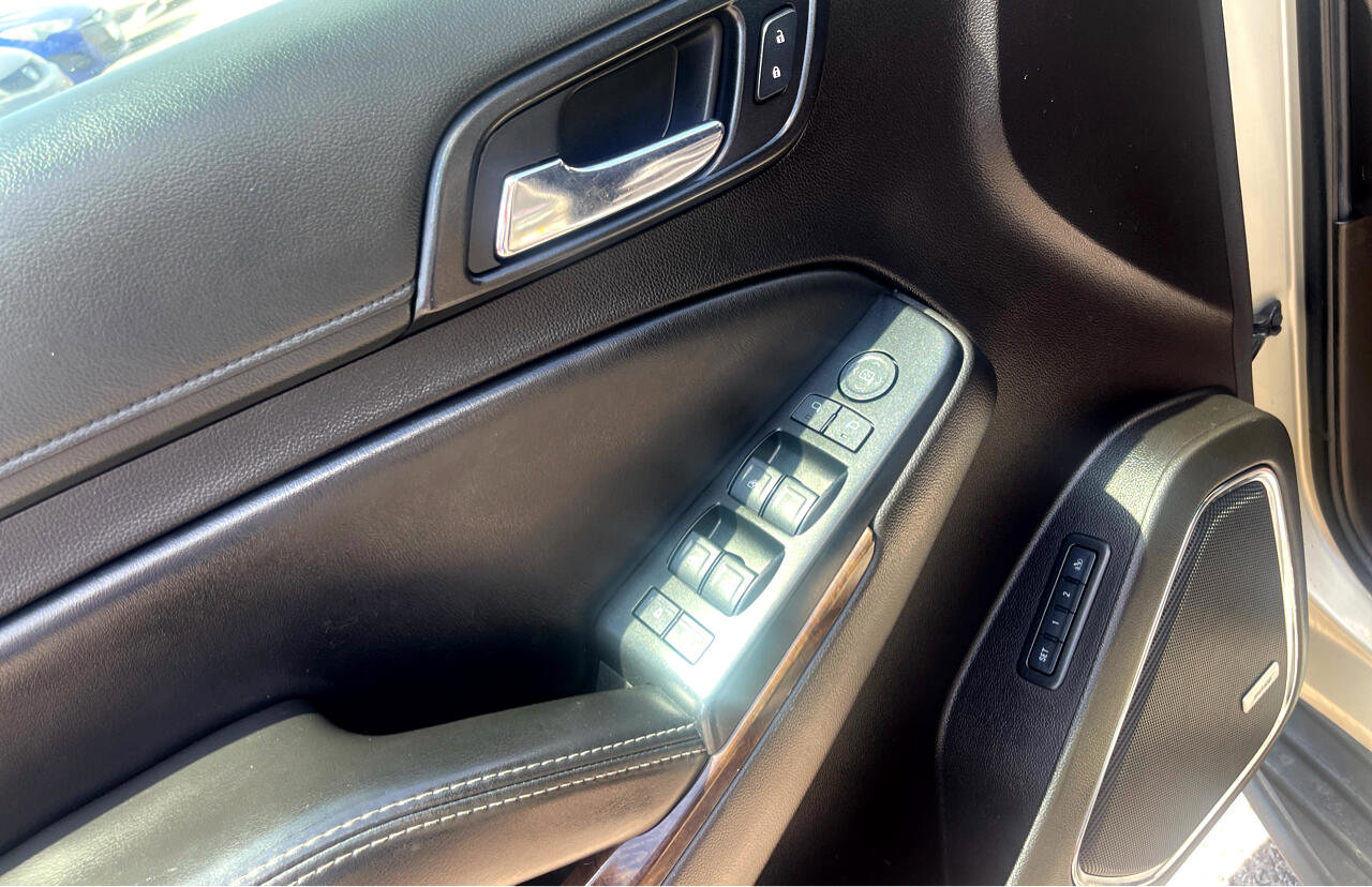 Used 2016 Chevrolet Suburban LT image 13