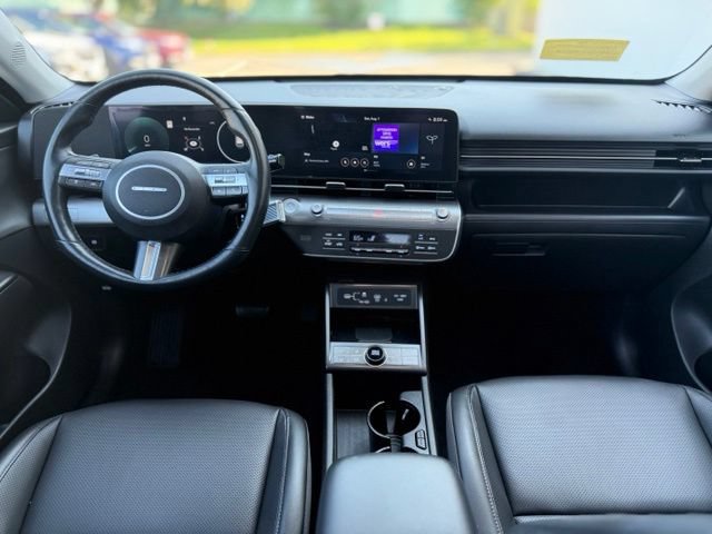 Used 2025 Hyundai Kona Limited FWD image 28