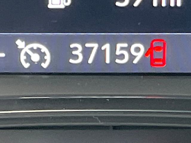 Used 2023 Chevrolet Traverse LT image 16