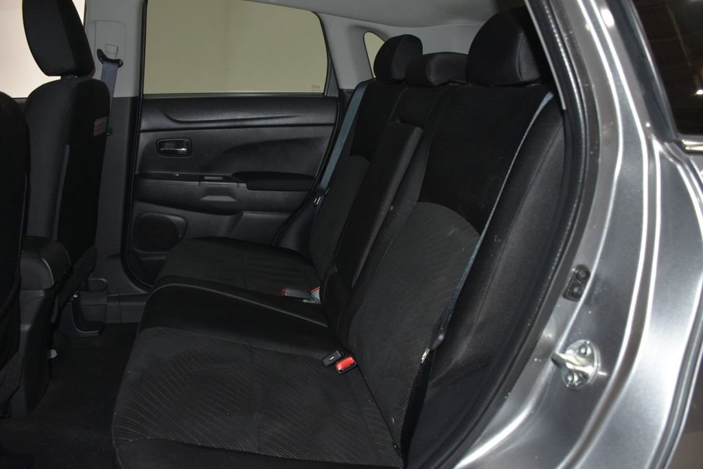 Used 2015 Mitsubishi Outlander Sport SE FWD image 25