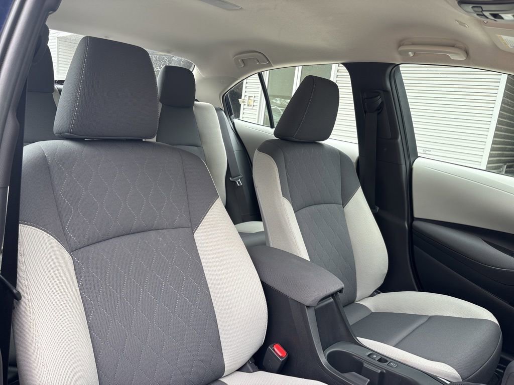 Used 2025 Toyota Corolla LE image 16