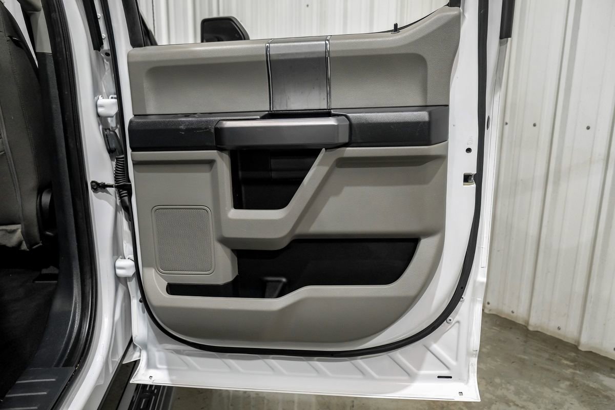 Used 2022 Ford F250 XLT w/ Black Appearance Package AWD/4WD image 45