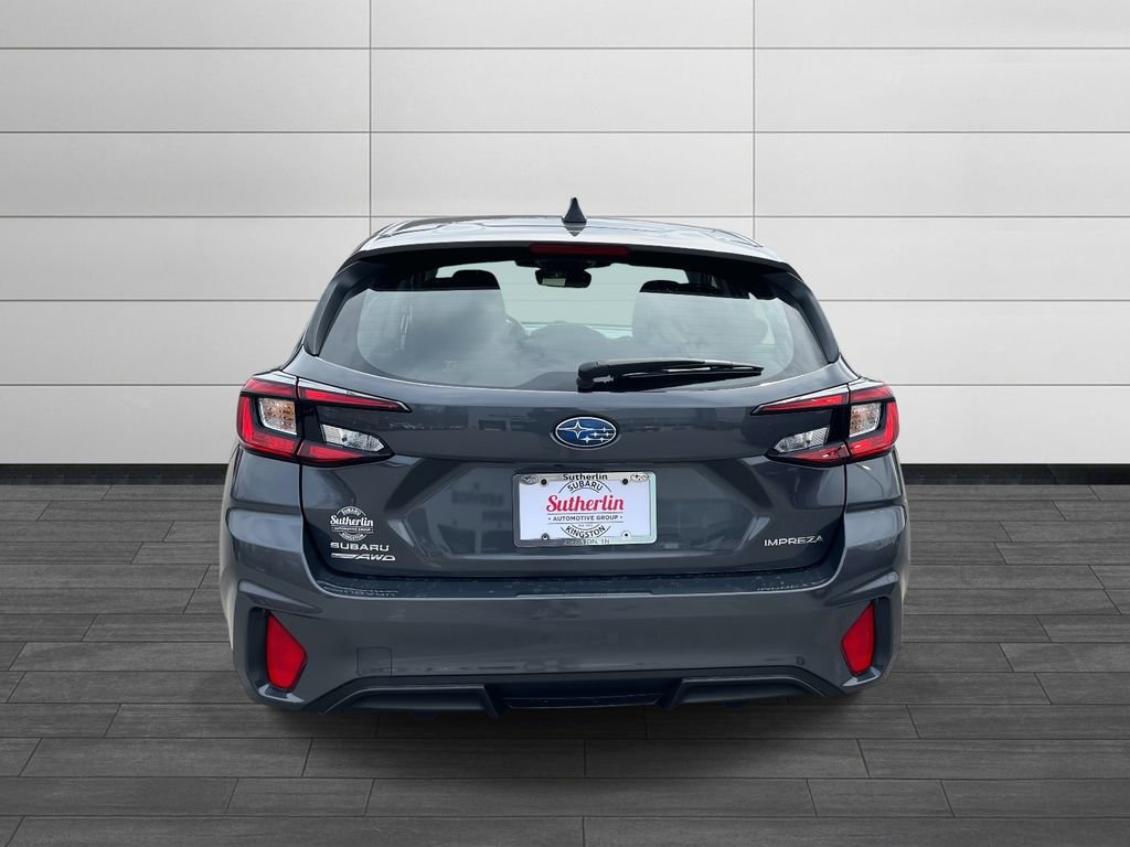 Used 2025 Subaru Impreza 2.0i image 4