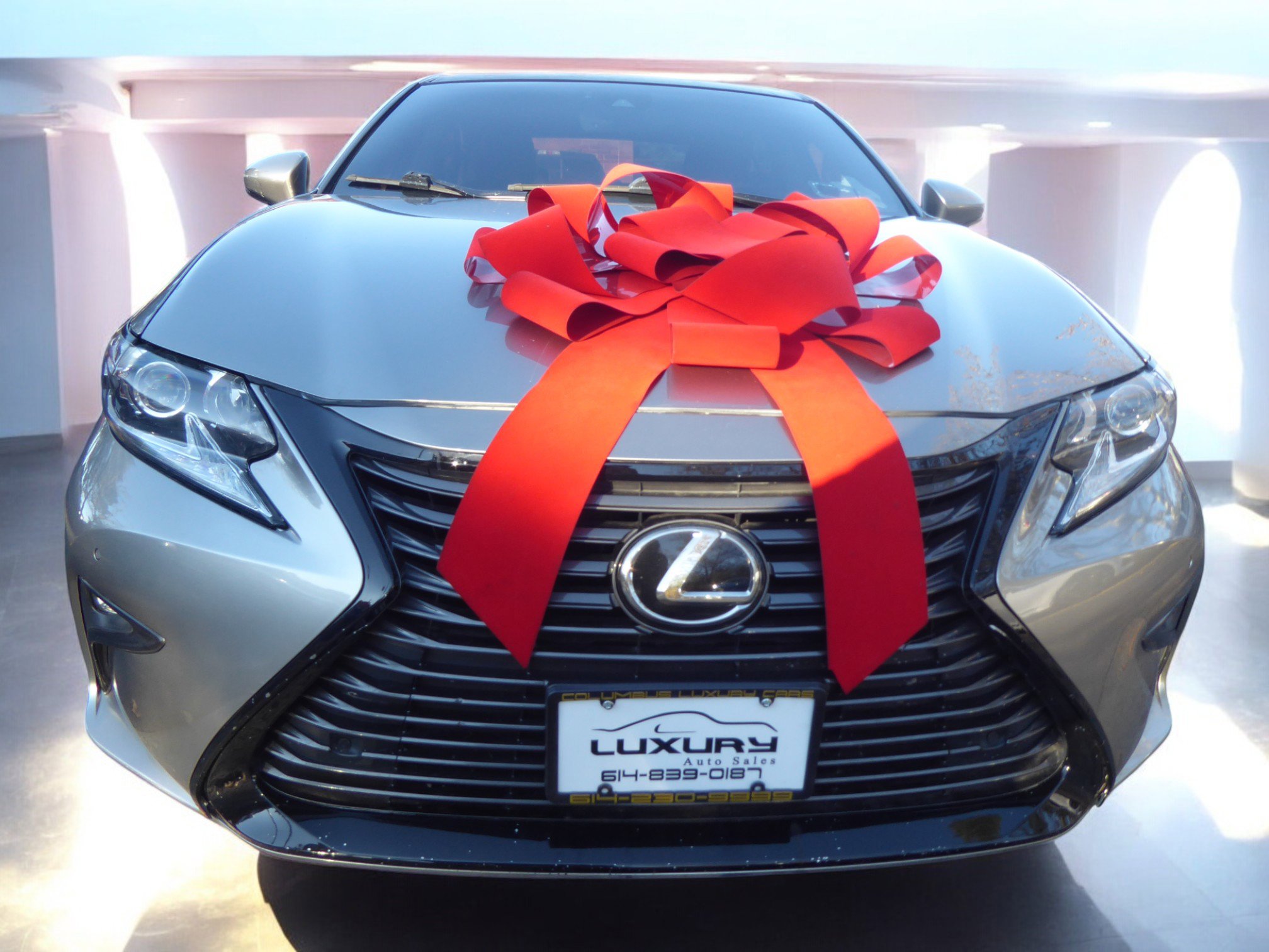 Used 2017 Lexus ES 350 w/ Navigation System Package image 4