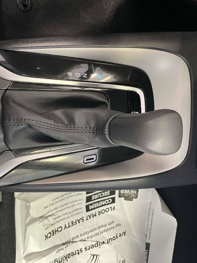 Certified 2025 Toyota Corolla LE FWD image 21