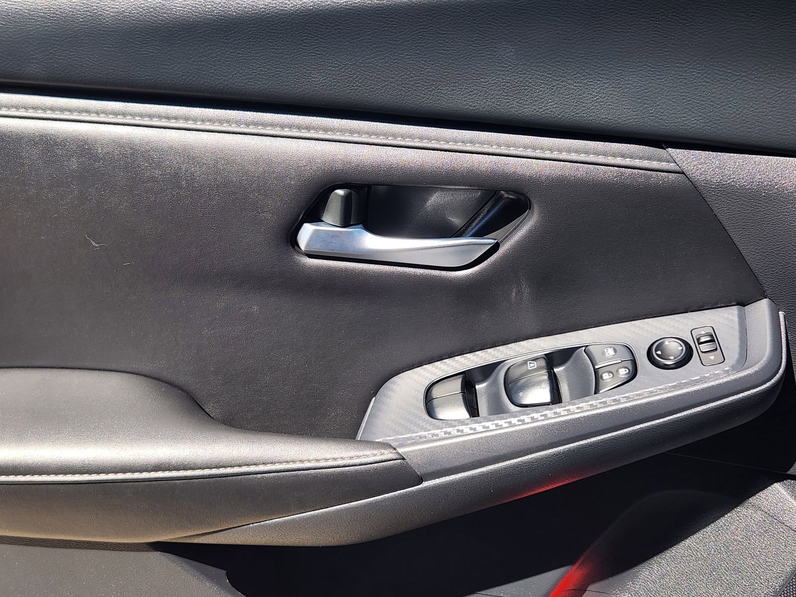 Used 2024 Nissan Sentra SV image 25