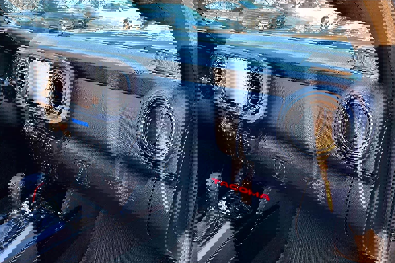 Used 2023 Toyota Tacoma TRD Off-Road image 17