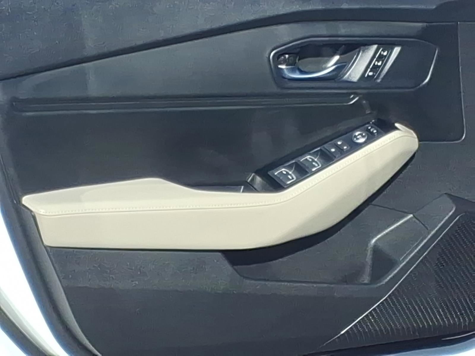 Used 2024 Honda Accord Touring image 17