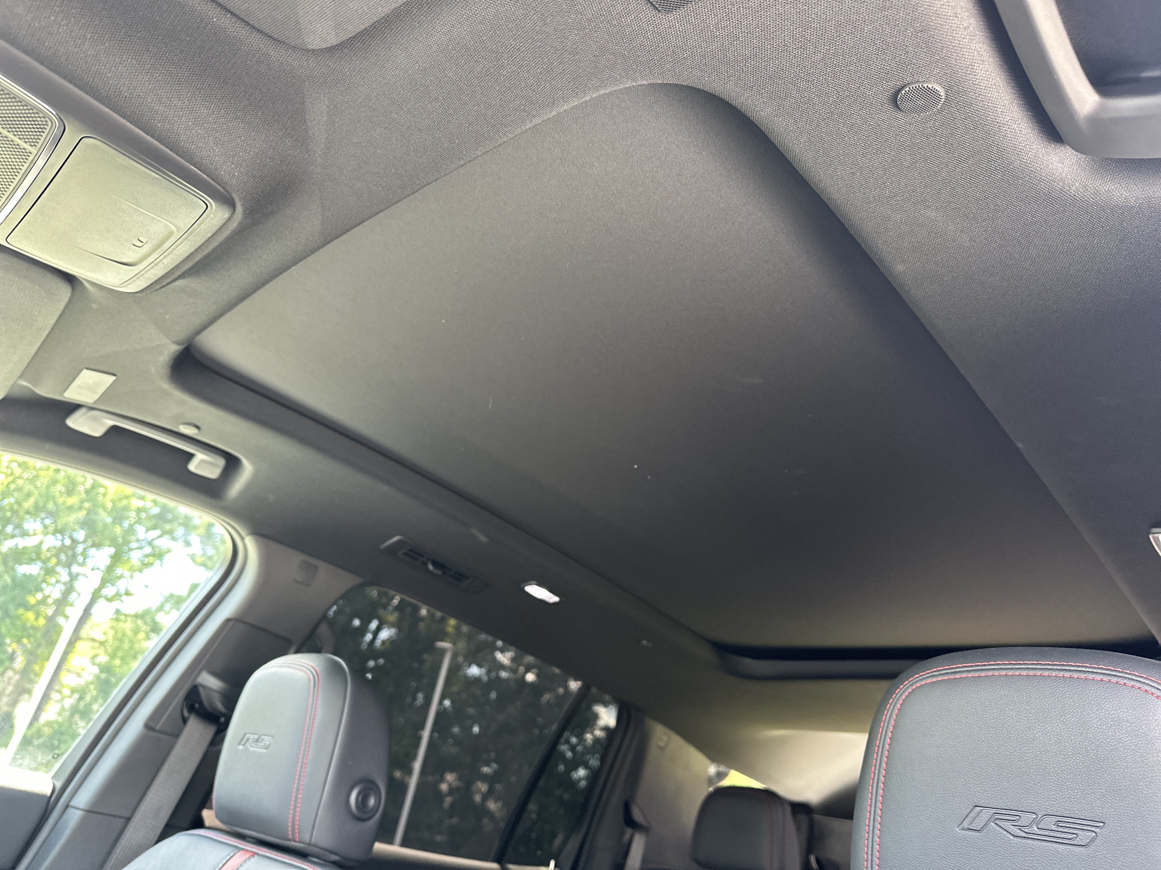 Used 2025 Chevrolet Traverse RS FWD image 28