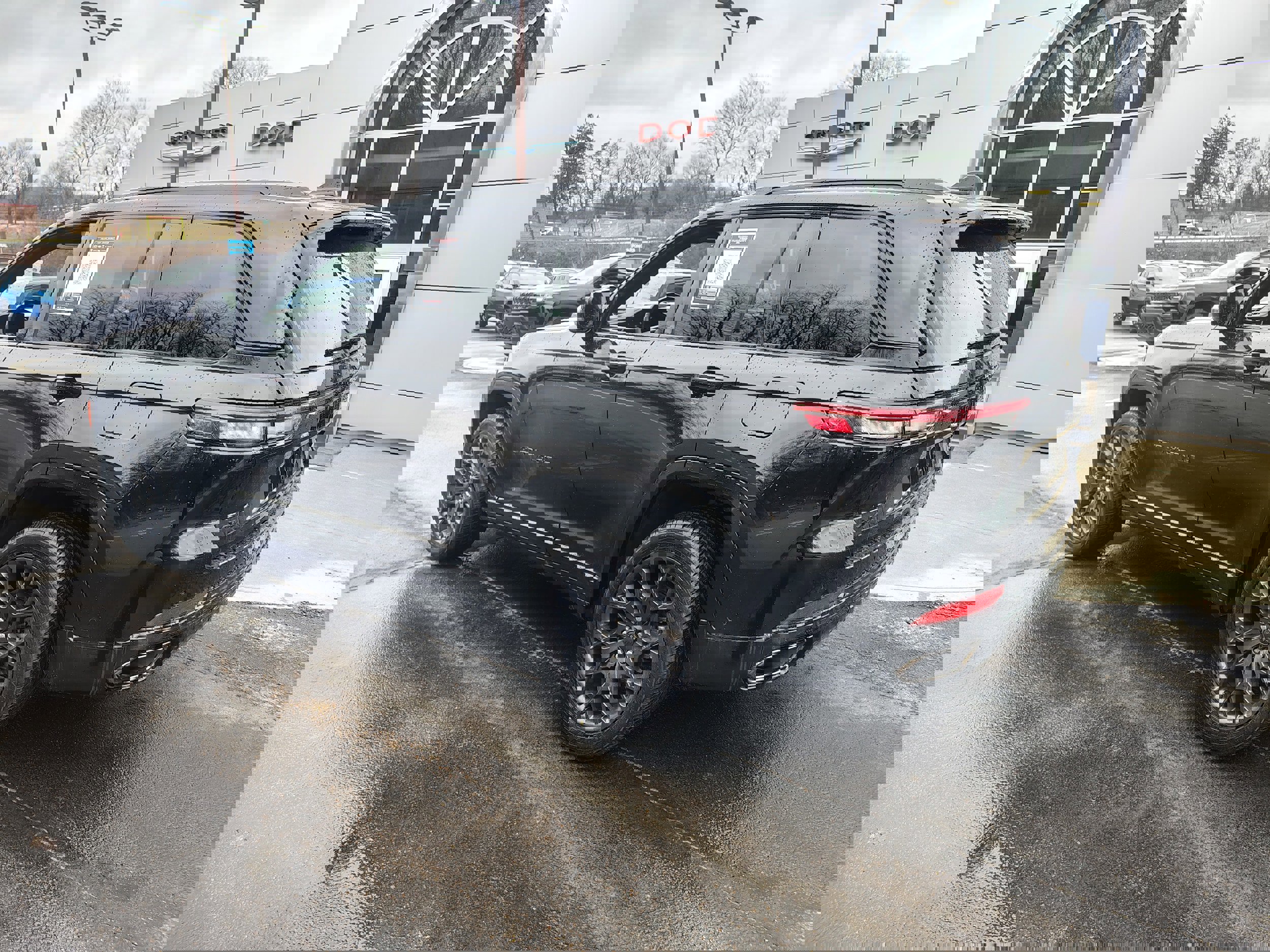 Certified 2024 Jeep Grand Cherokee Summit image 16