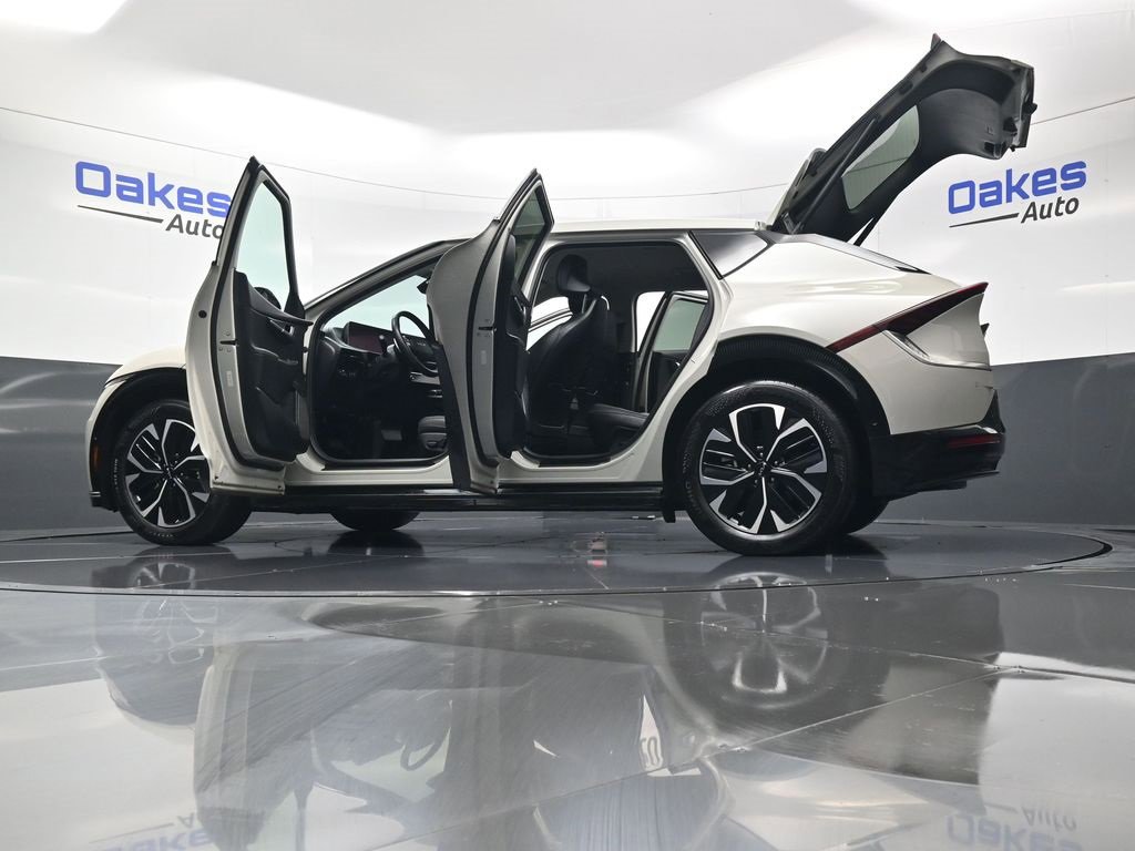 Certified 2022 Kia EV6 Wind w/ Wind Technology Package image 61