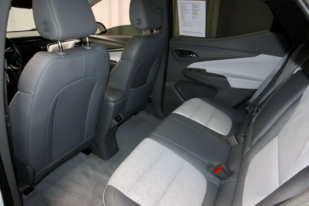 Used 2023 Chevrolet Bolt EUV Premier image 20