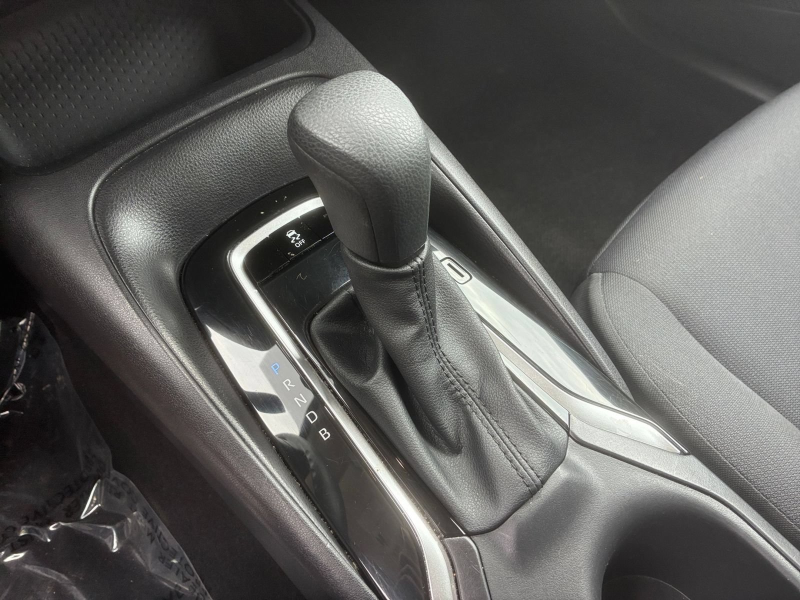 Used 2025 Toyota Corolla LE FWD image 36