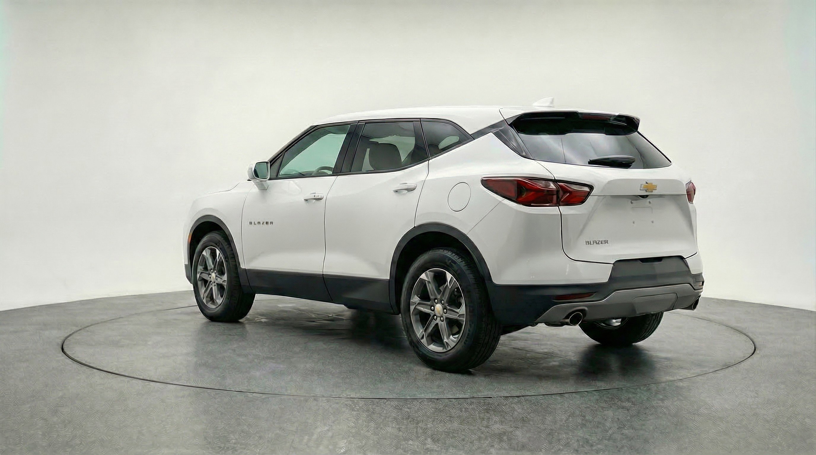 Used 2025 Chevrolet Blazer LT image 6