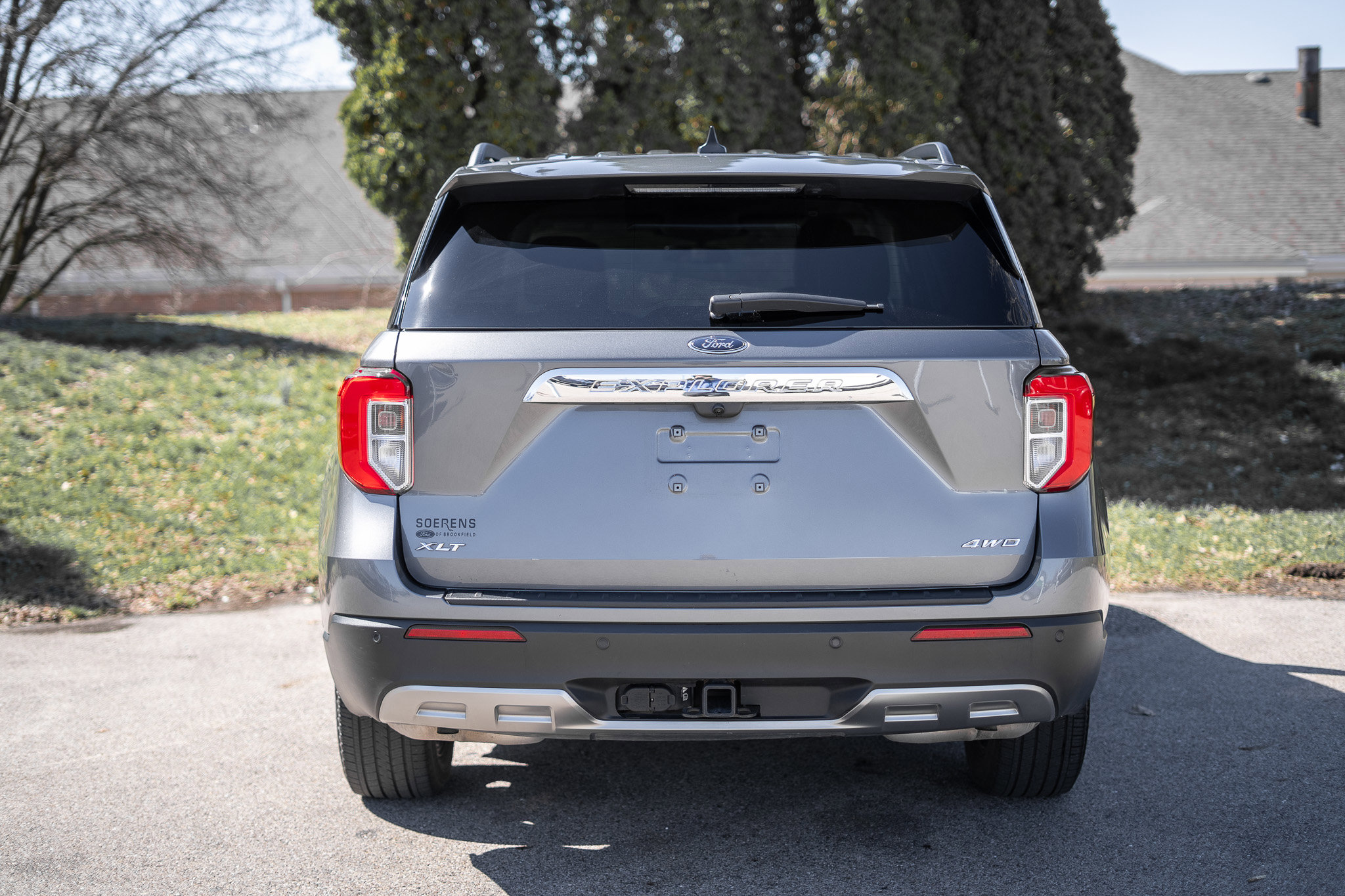 Used 2023 Ford Explorer XLT w/ Equipment Group 202A image 6