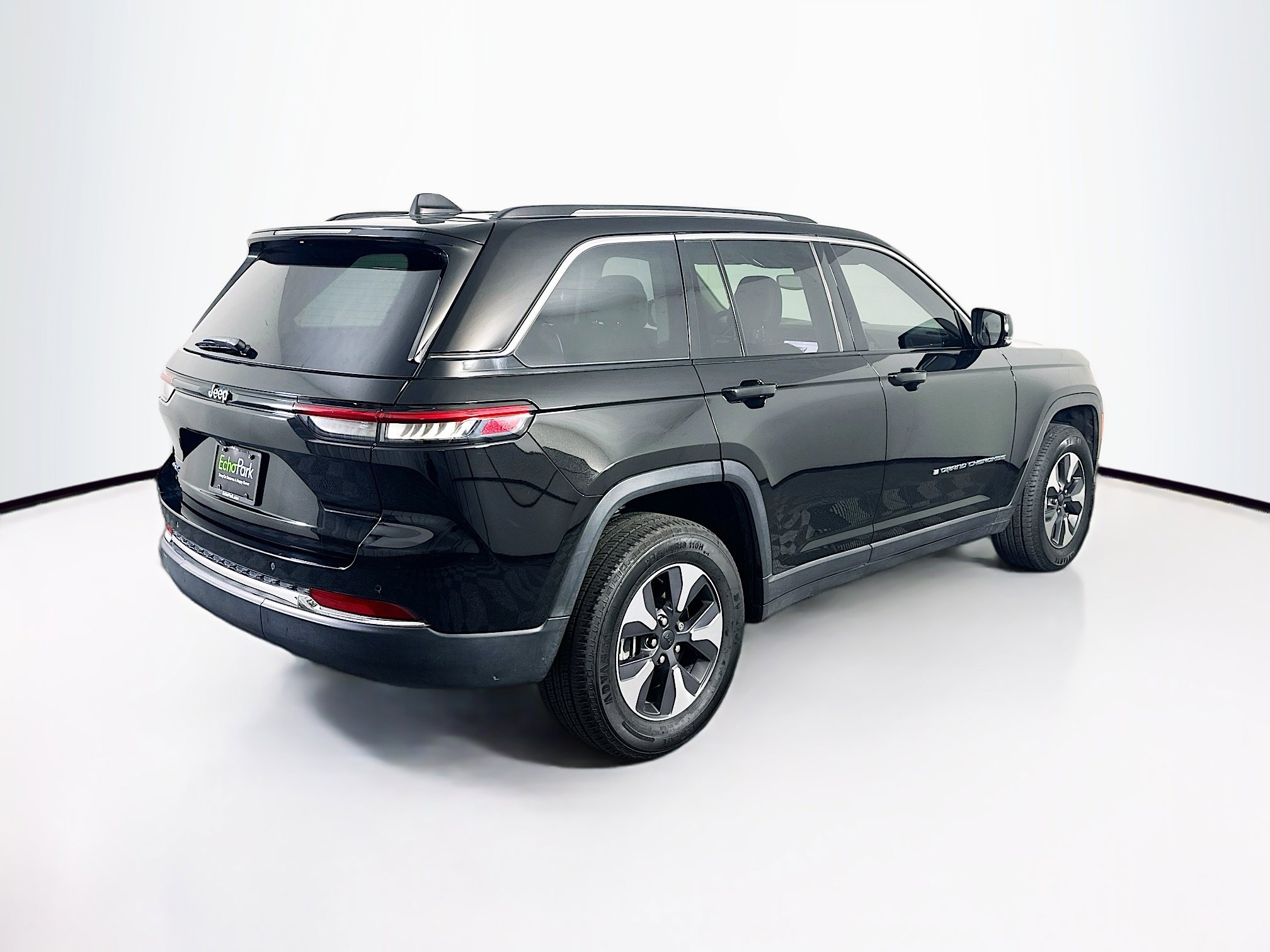 Used 2022 Jeep Grand Cherokee Limited 4xe image 9