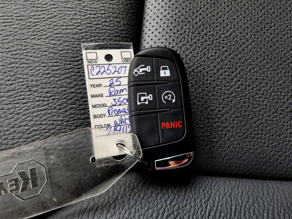 New 2025 RAM ProMaster 3500 w/ Quick Order Package 22G SLT image 27