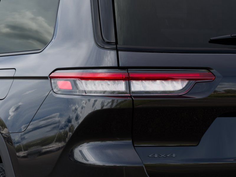 New 2025 Jeep Grand Cherokee L Altitude AWD/4WD image 10
