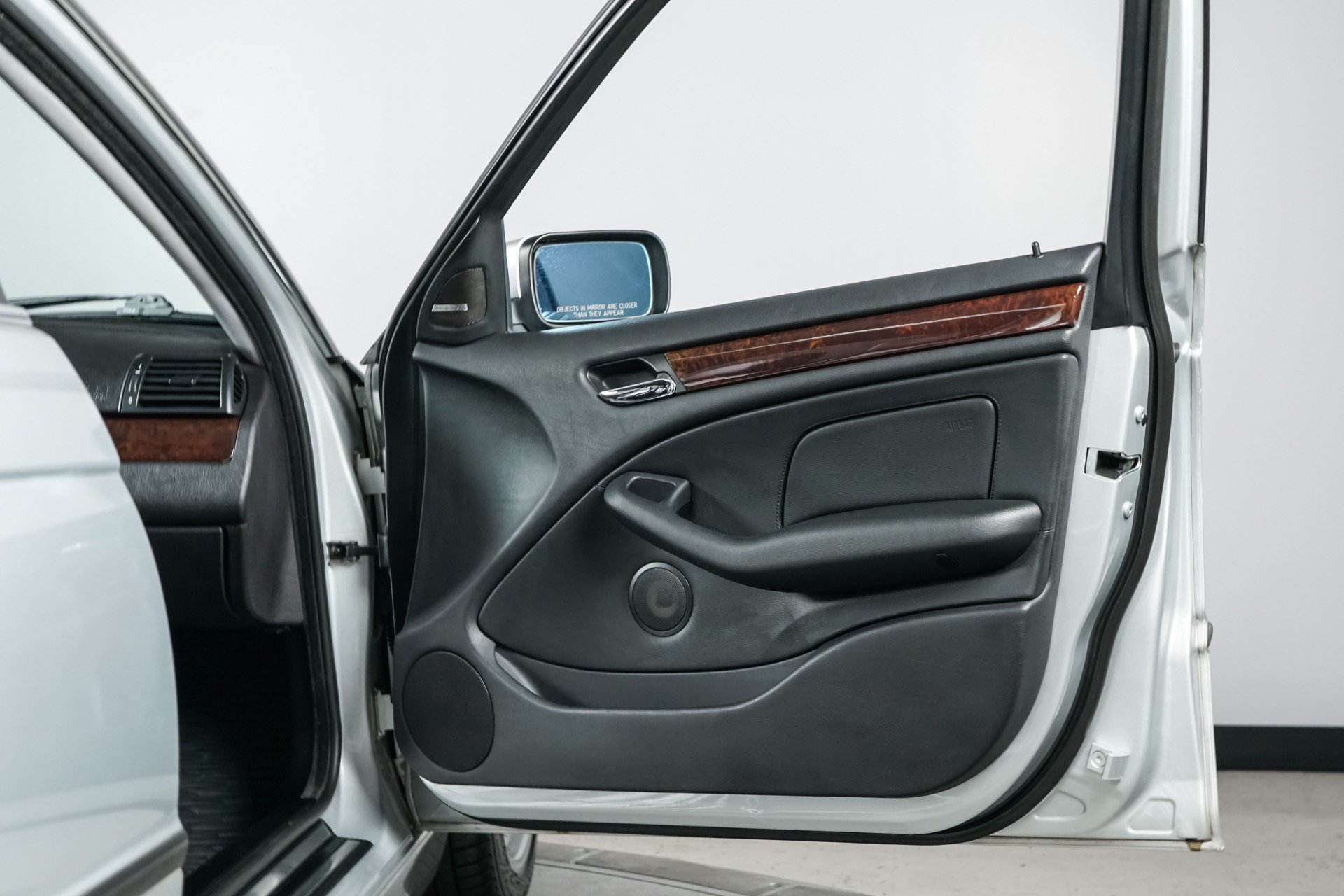 Used 2004 BMW 330i Sedan RWD image 26