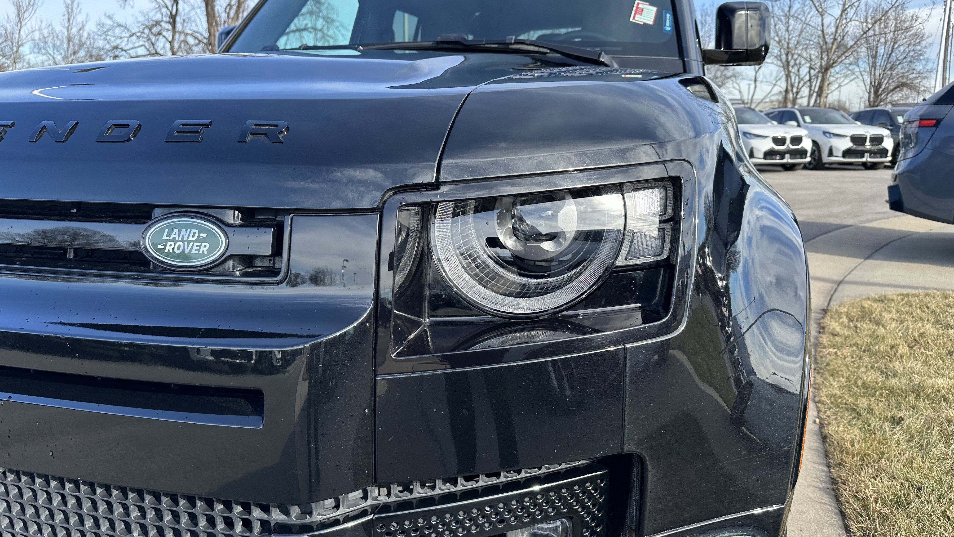 Used 2024 Land Rover Defender 110 X-Dynamic SE image 6