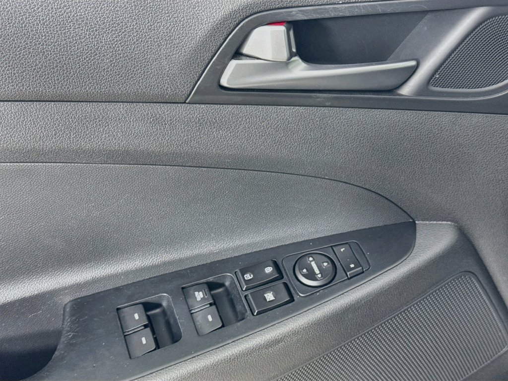 Used 2016 Hyundai Tucson Sport FWD image 22