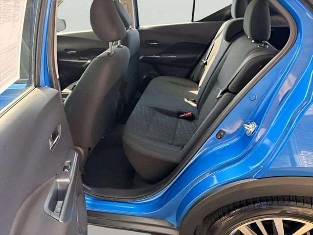 Used 2023 Nissan Kicks SV FWD image 6
