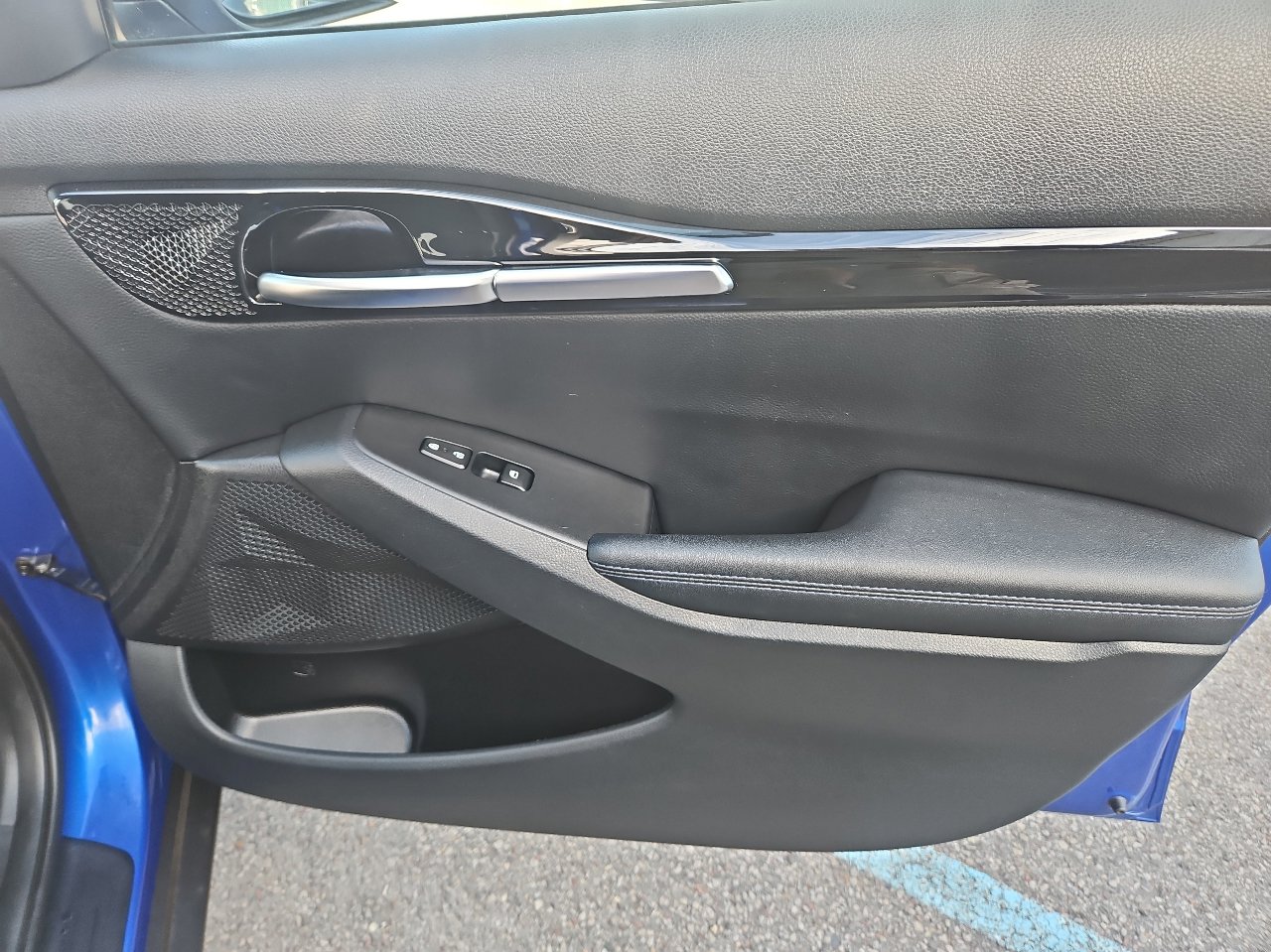 Used 2022 Kia Seltos Nightfall Edition image 17